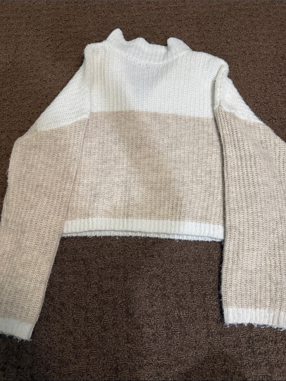 Cozy Two-Tone Half-Zip Women's Sweater - White & Beige - Picture 5 of 5